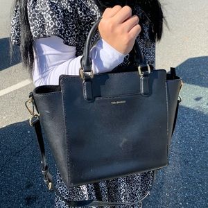 Used but like new condition Vera Bradley bag!